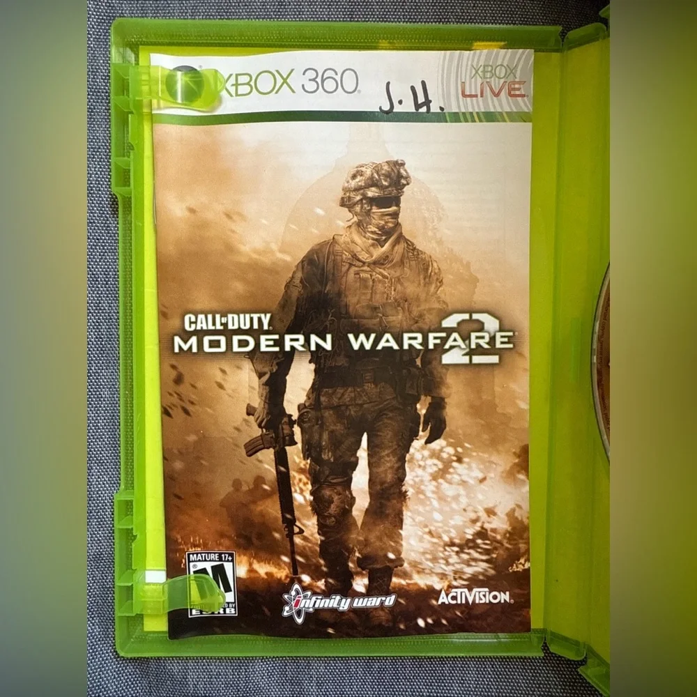 CASE and MANUAL ONLY for Call of Duty: Modern Warfare 2, (Microsoft Xbox 360)